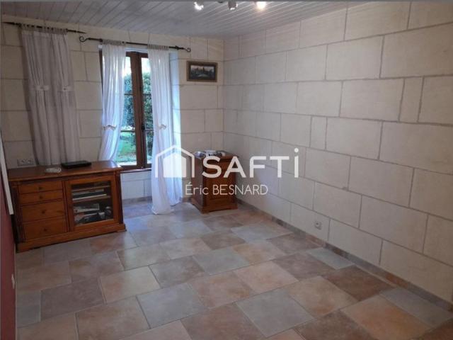 Maison 8 pièces 175 m2 environ 86330 Angliers