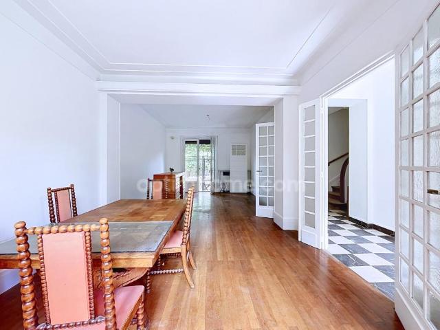 Maison 8 pièces 175 m²