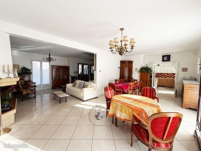 Maison 8 pièces 175 m²