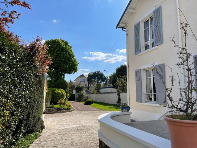 Maison 8 pièces 175 m²