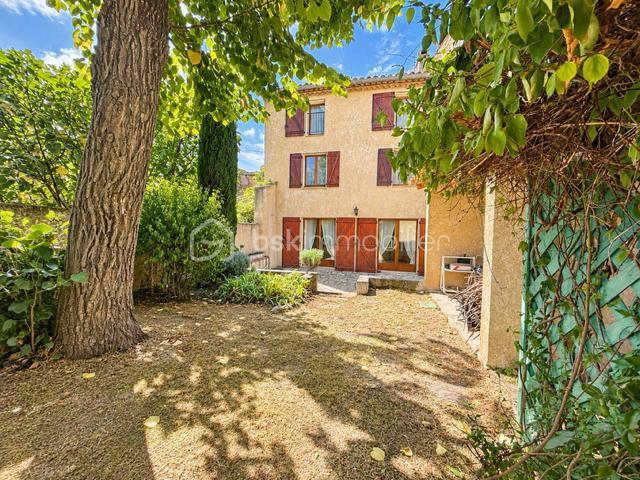 Maison 8 pièces 176 m²