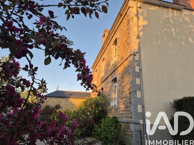 Maison 8 pièces 176 m²