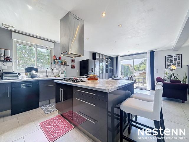 Maison 8 pièces 176 m²