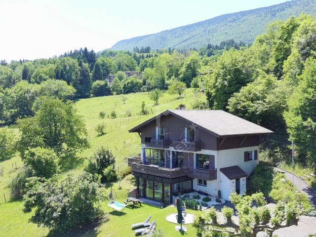 Maison 8 pièces 176 m²