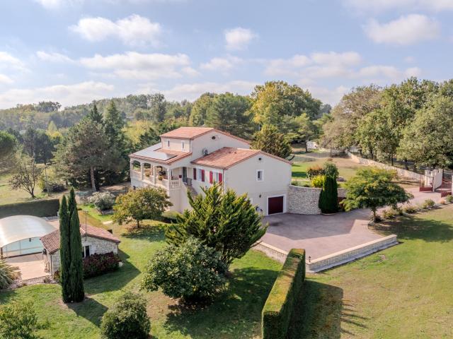 Maison 8 pièces 176 m²
