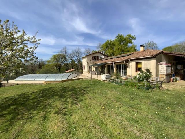Maison 8 pièces 176 m²