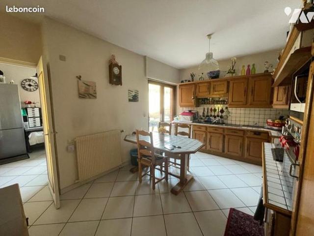 Maison 8 pièces 176 m²