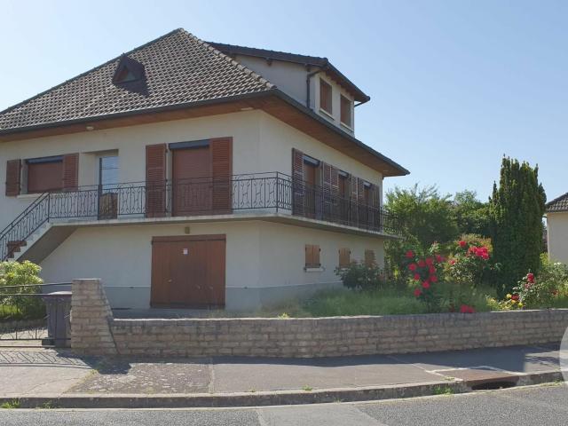 Maison 8 pièces 177 m²