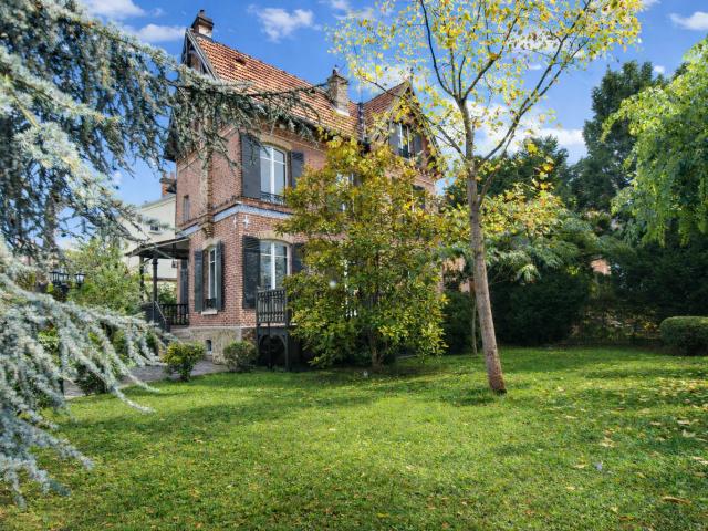 Maison 8 pièces 177 m²