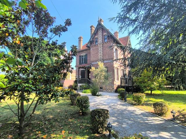 Maison 8 pièces 177 m²