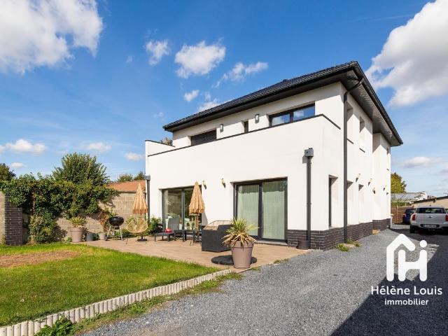 Maison 8 pièces 177 m²