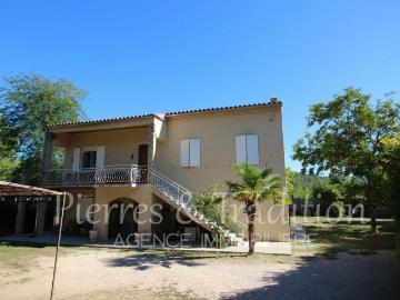 Maison 8 pièces 178 m²