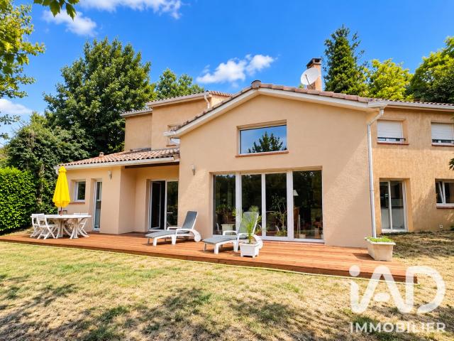 Maison 8 pièces 178 m²
