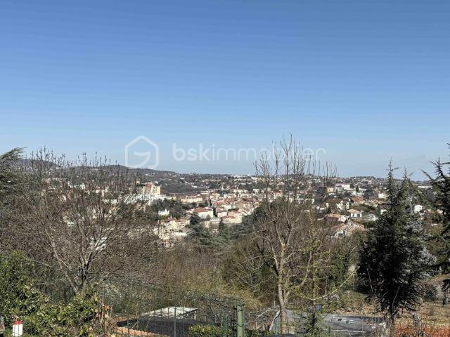 Maison 8 pièces 178 m²