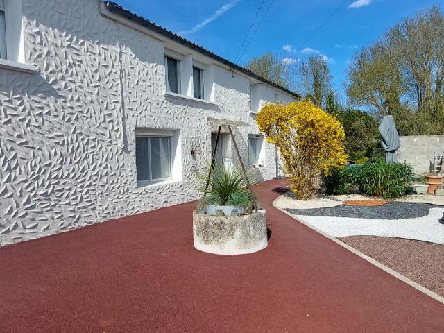 Maison 8 pièces 179 m²