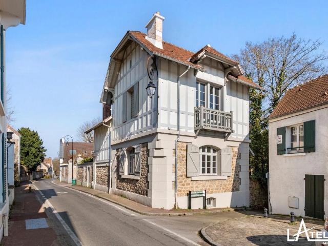 Maison 8 pièces 179 m²