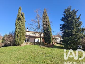 Maison 8 pièces 179 m²
