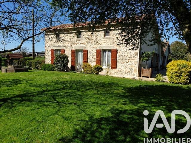 Maison 8 pièces 179 m²