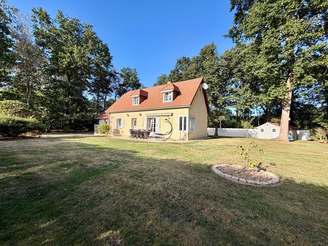 Maison 8 pièces 179 m²