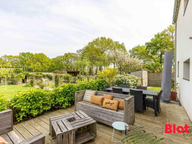 Maison 8 pièces 179 m²