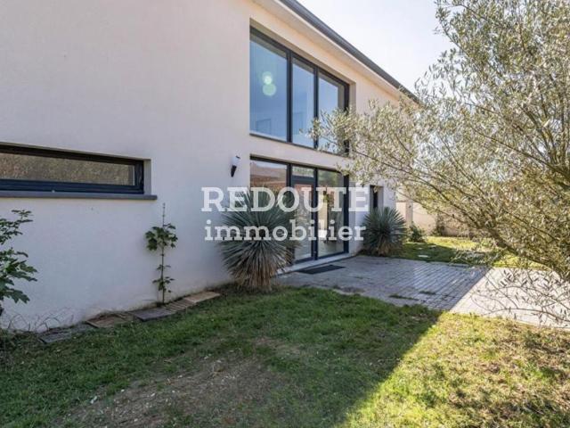 Maison 8 pièces 179 m²