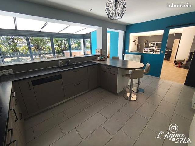 Maison 8 pièces 179 m²