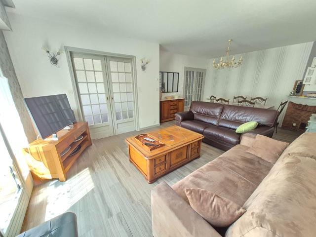 Maison 8 pièces 179 m²