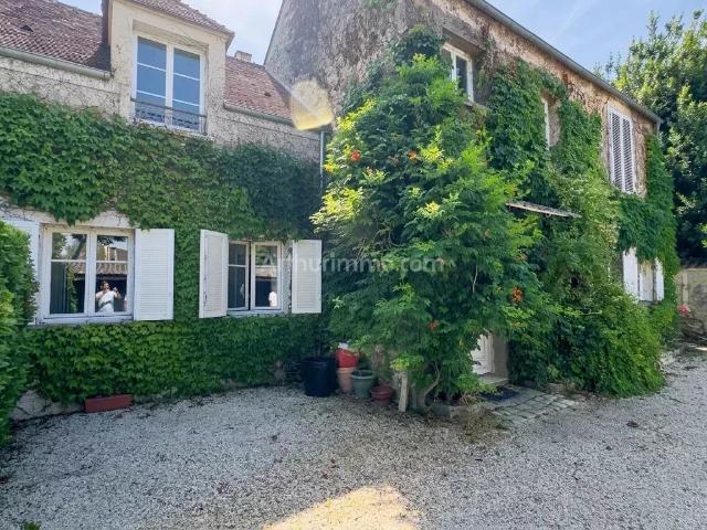 Maison 8 pièces 170 m²