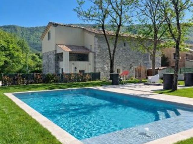 Maison 8 pièces 170 m²