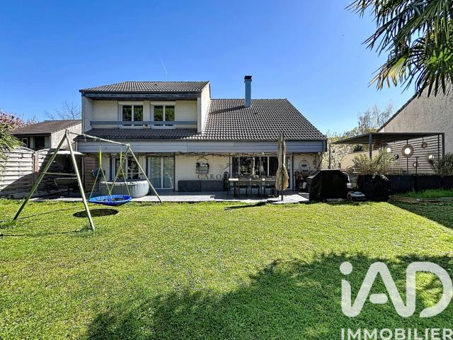 Maison 8 pièces 170 m²
