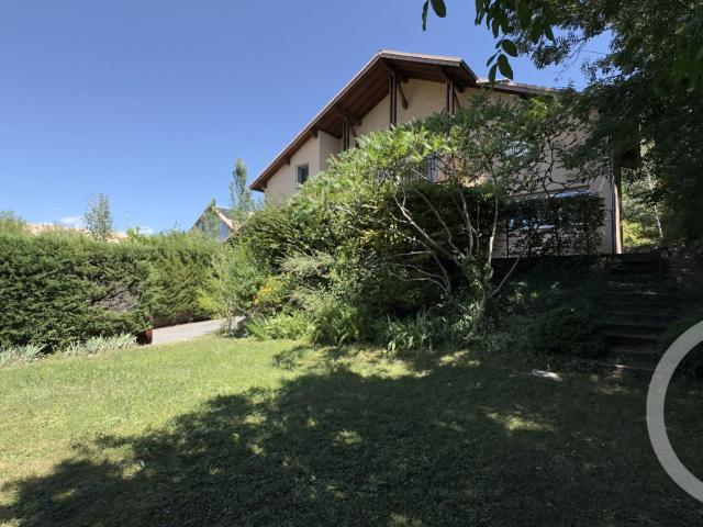 Maison 8 pièces 170 m²