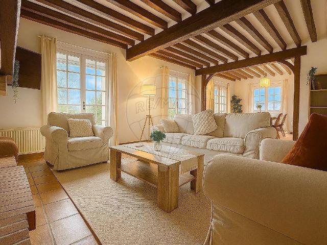 Maison 8 pièces 170 m²