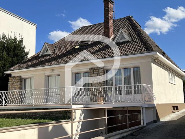 Maison 8 pièces 170 m²