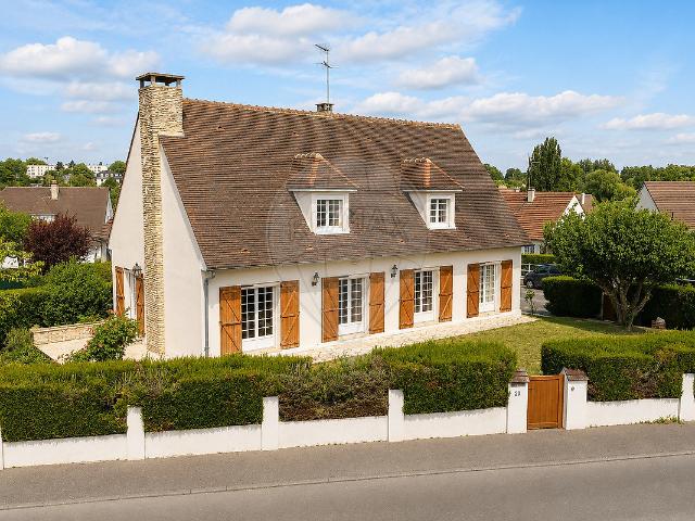 Maison 8 pièces 170 m²