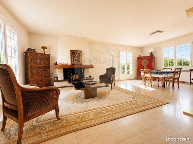 Maison 8 pièces 170 m²