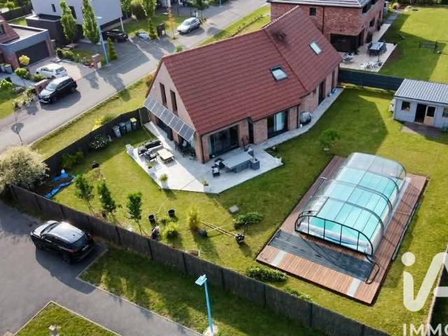 Maison 8 pièces 170 m²