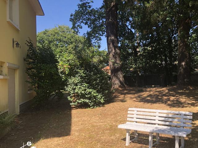 Maison 8 pièces 170 m²