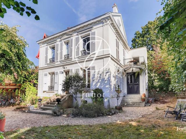 Maison 8 pièces 171 m²