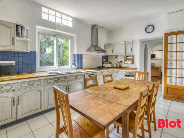 Maison 8 pièces 172 m²