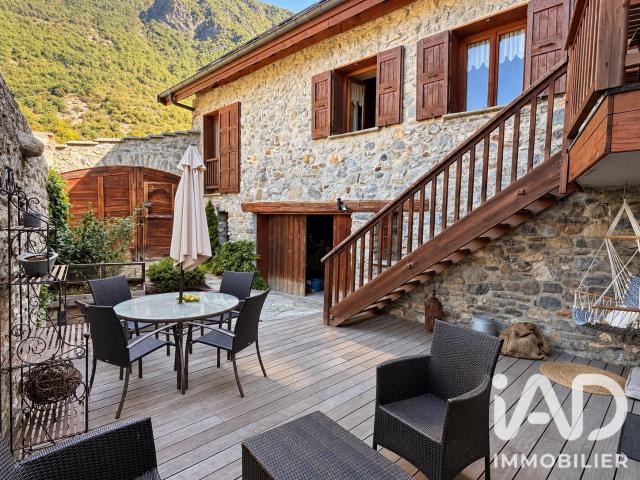 Maison 8 pièces 173 m²