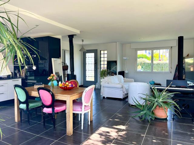 Maison 8 pièces 203 m²
