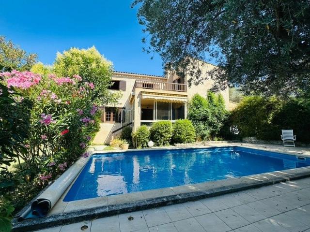 Maison 8 pièces 173 m²