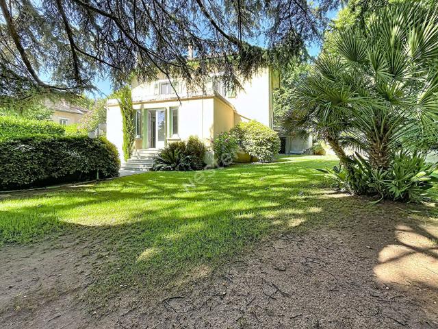 Maison 8 pièces 173 m²