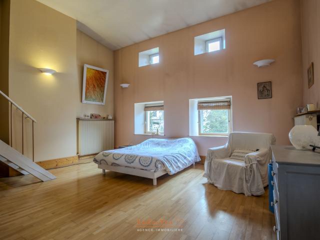 Maison 8 pièces 173 m²