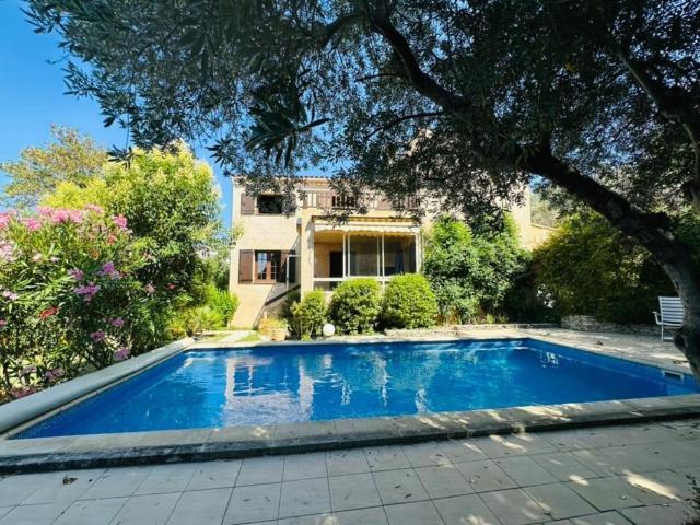 Maison 8 pièces 173 m²