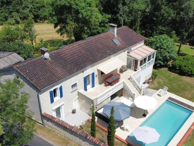 Maison 8 pièces 184 m²