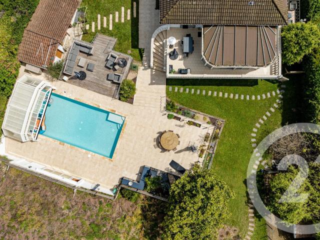 Maison 8 pièces 184 m²
