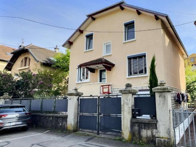 Maison 8 pièces 184 m²