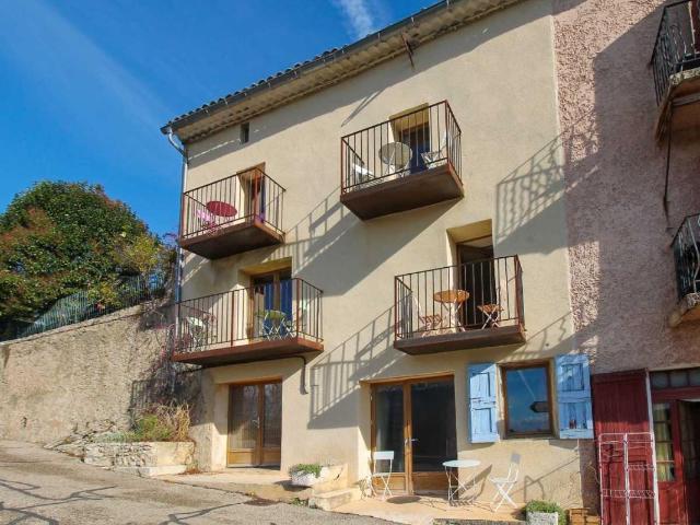 Maison 8 pièces 184 m²