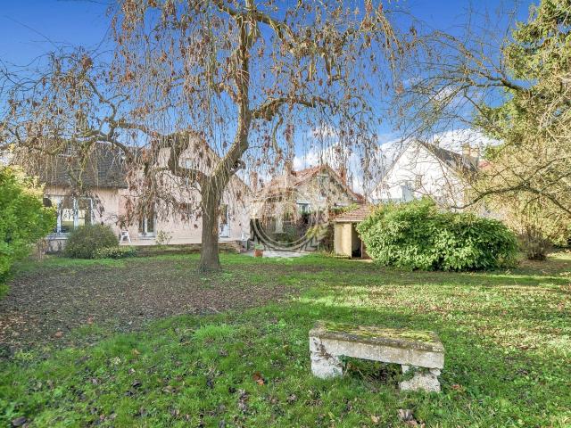 Maison 8 pièces 185 m²